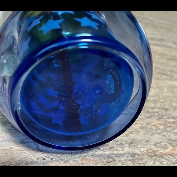 NWOT Wonder Woman plastic cup with straw. - Picture 4 of 8